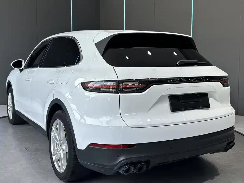 Porsche Cayenne Hybrid — фото 8