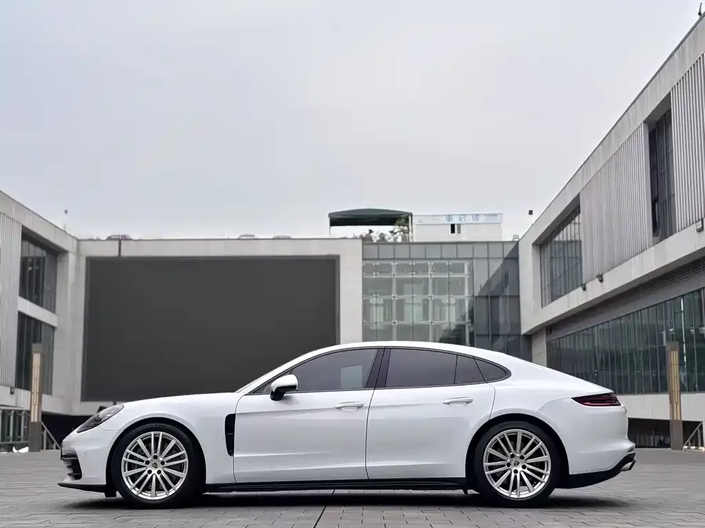 Porsche Panamera — фото 8