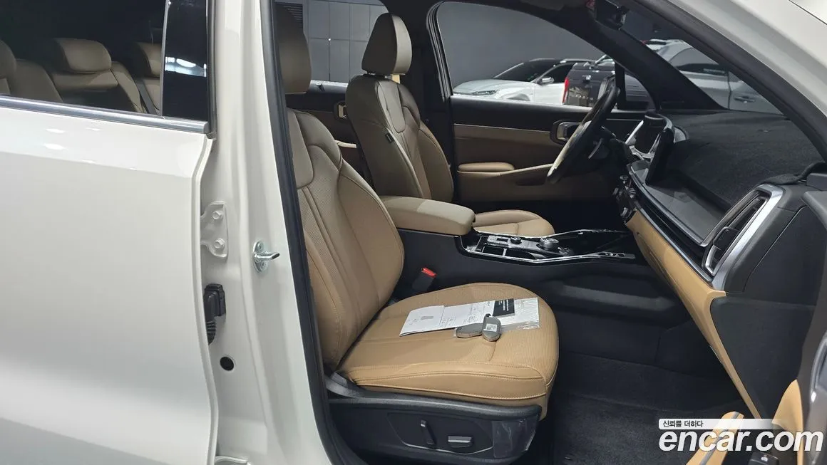 Kia Sorento — фото 10