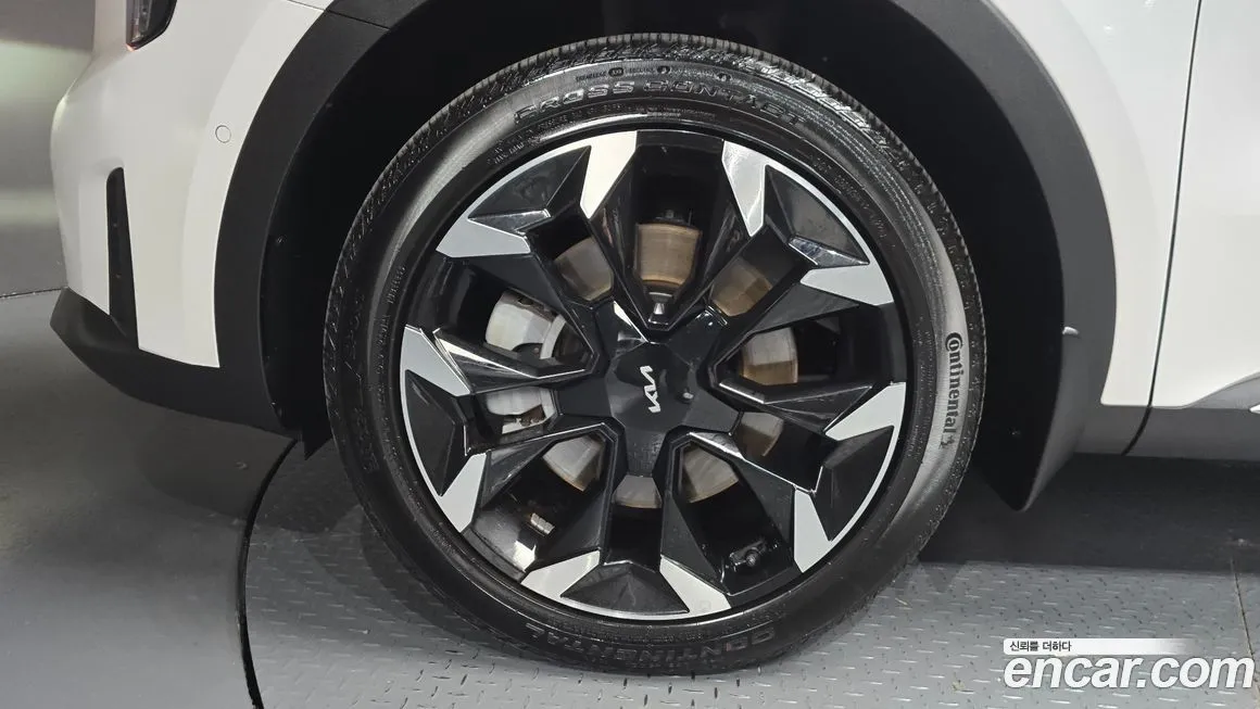 Kia Sorento — фото 5