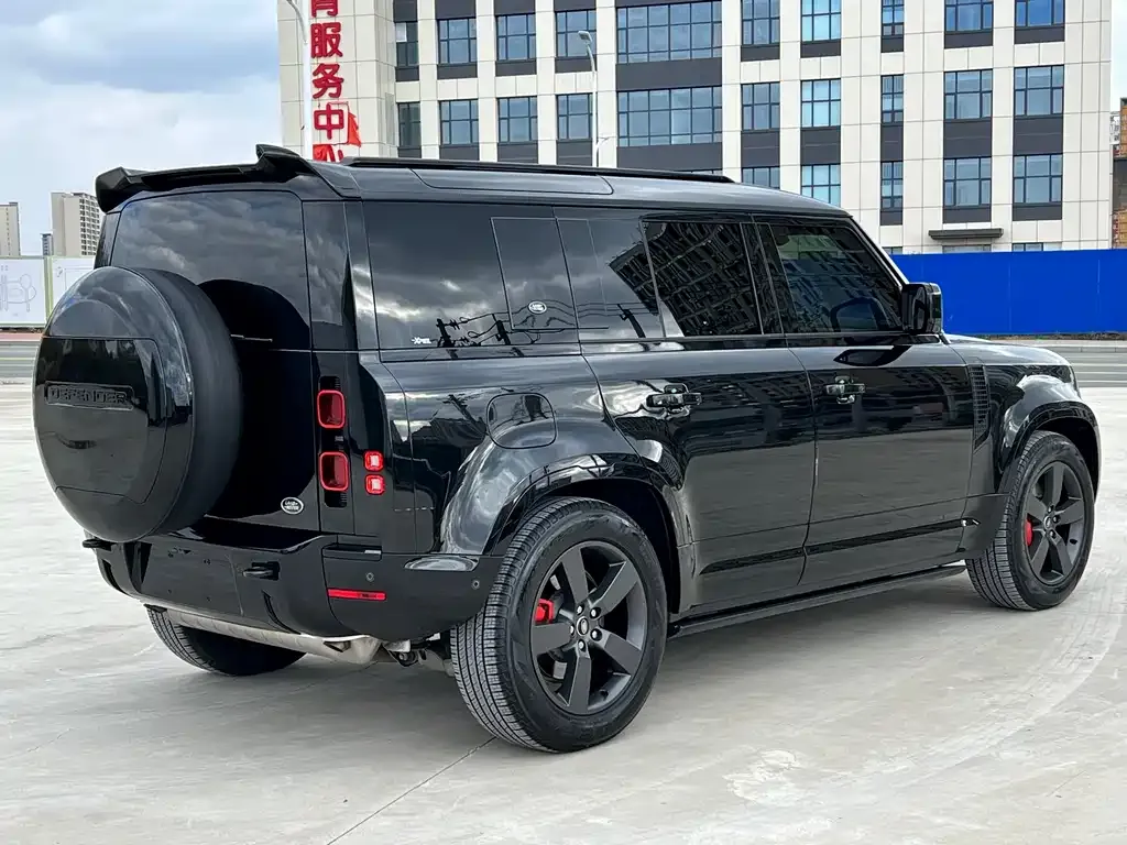 Land Rover Defender — фото 6