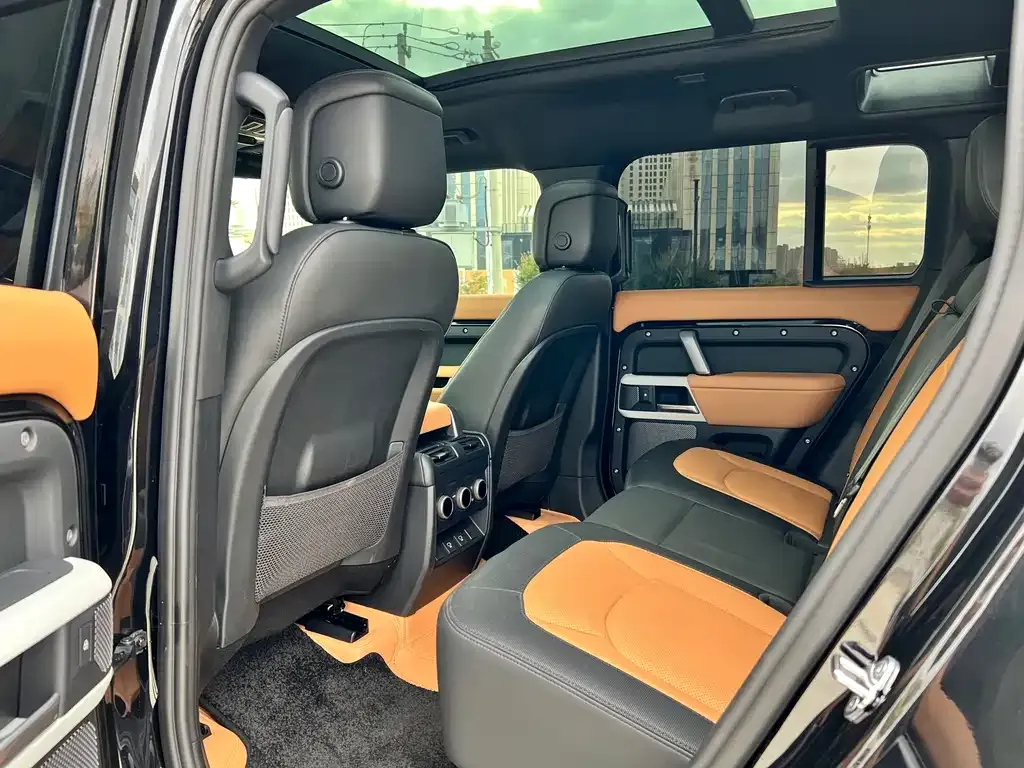 Land Rover Defender — фото 9