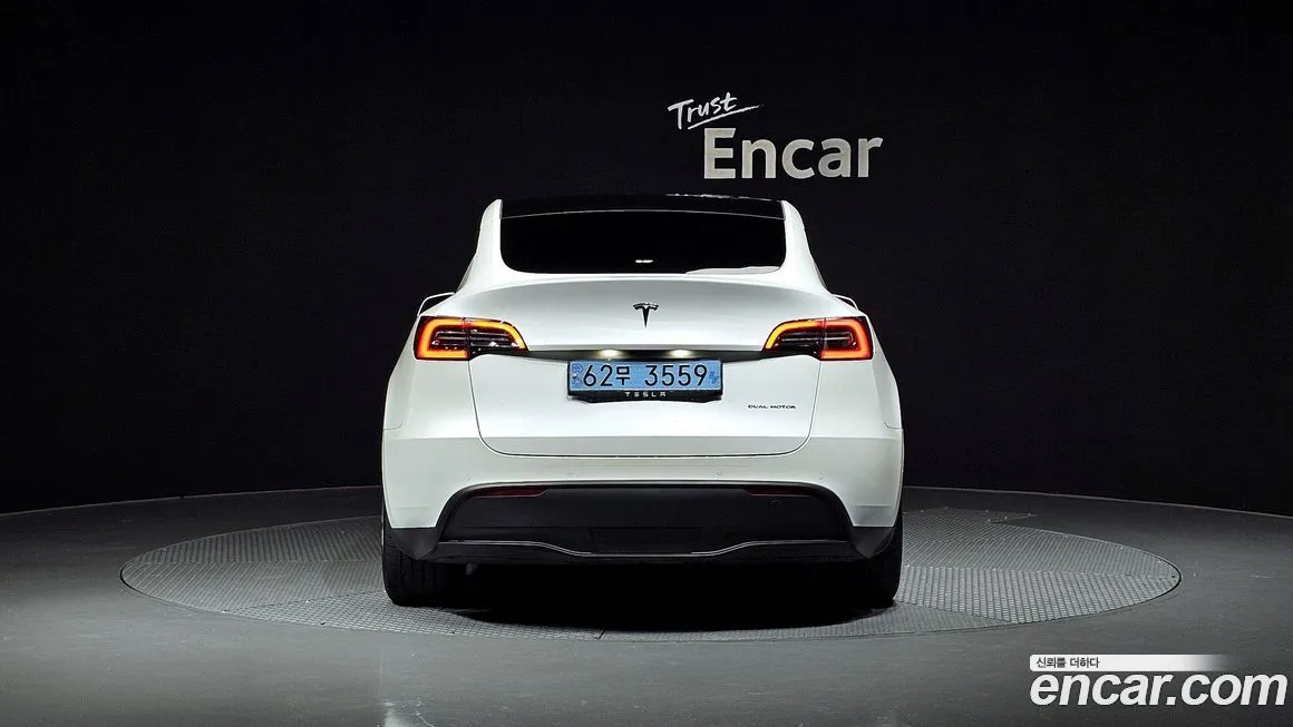 Tesla Model Y — фото 4