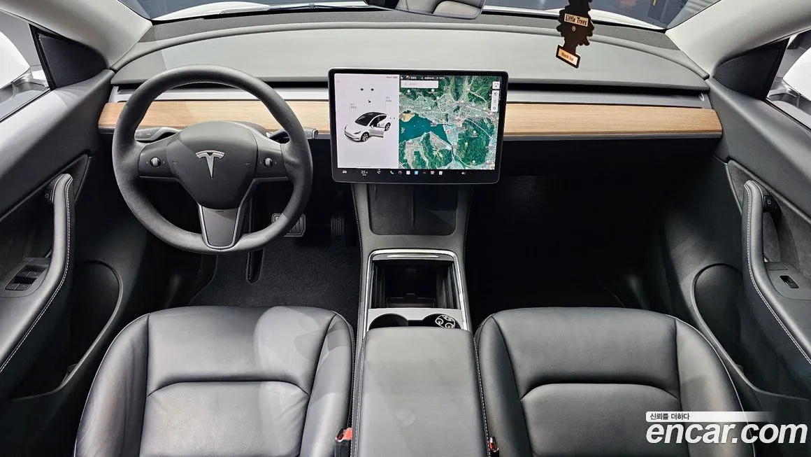 Tesla Model Y — фото 7