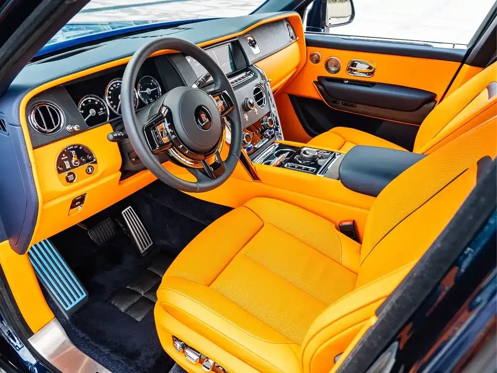 Rolls-Royce Cullinan — фото 10