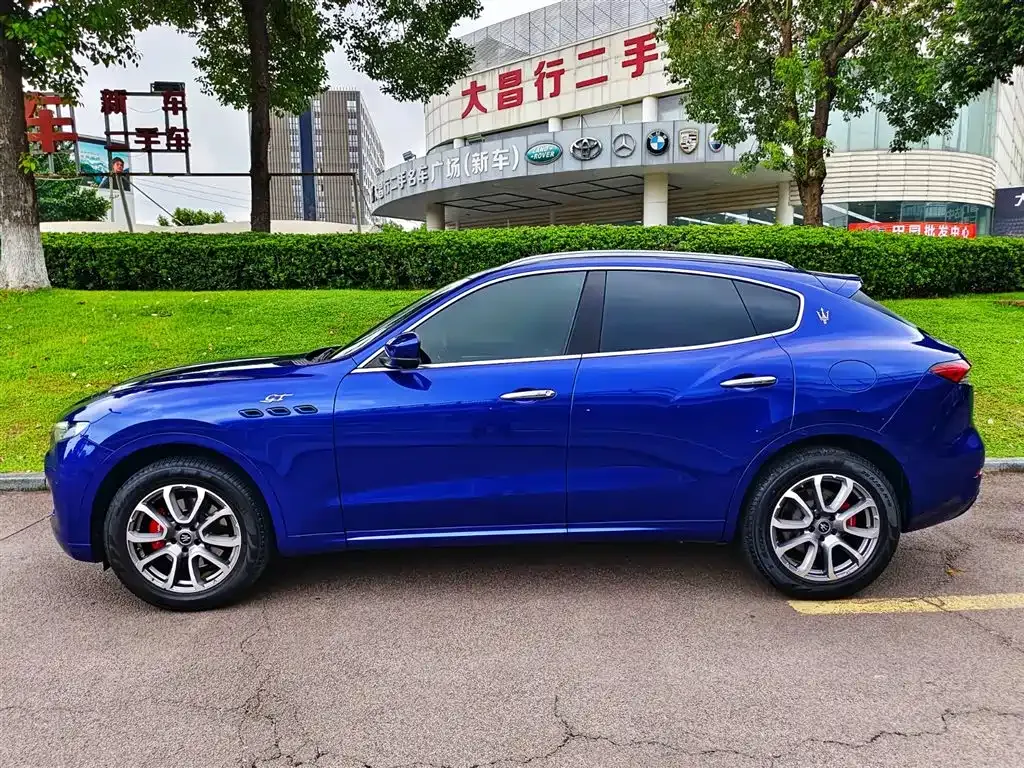 Maserati Levante — фото 3
