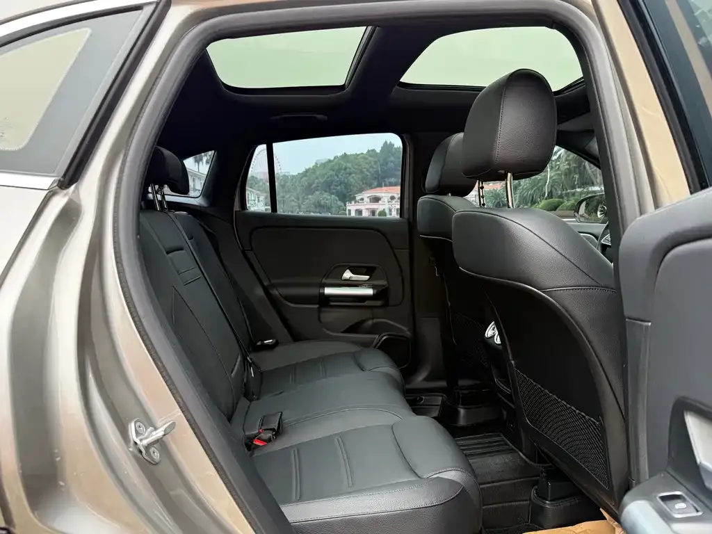 Mercedes-Benz GLA — фото 5