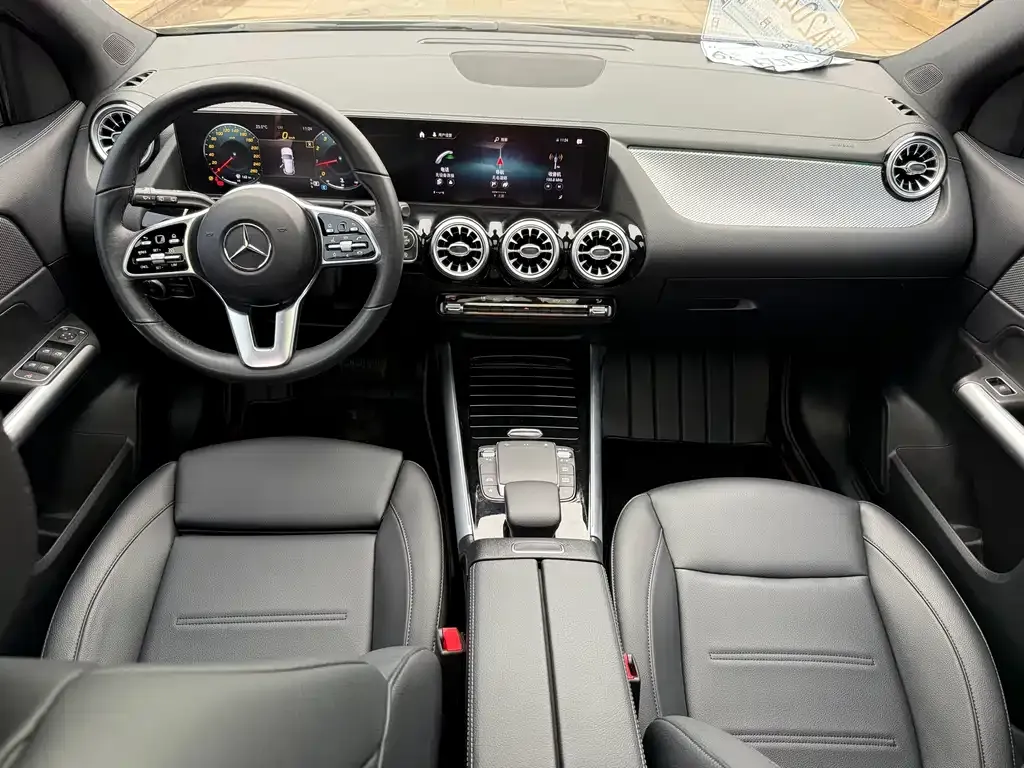Mercedes-Benz GLA — фото 6