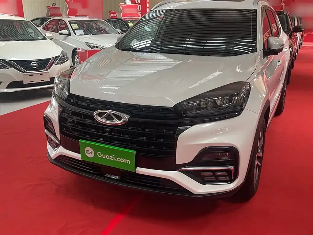 Chery Tiggo 8 — фото 4