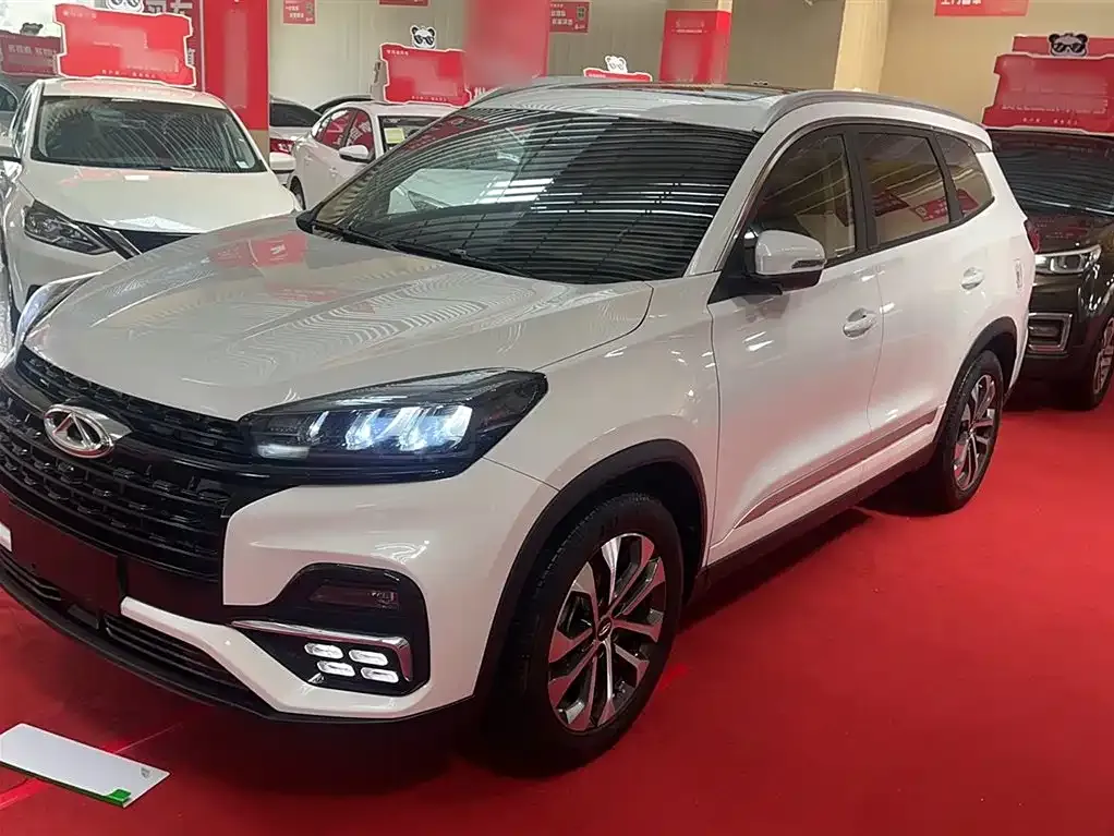 Chery Tiggo 8 — фото 8