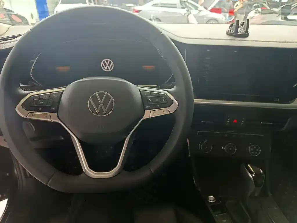 Volkswagen Passat — фото 5