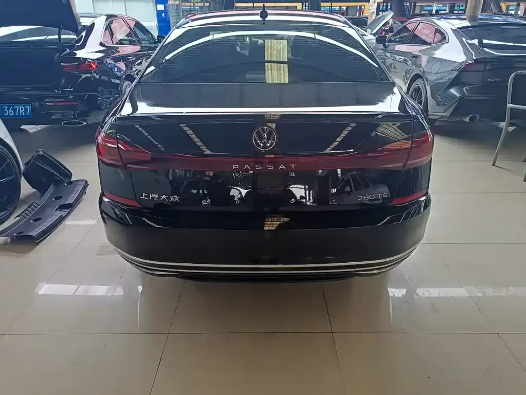 Volkswagen Passat — фото 8
