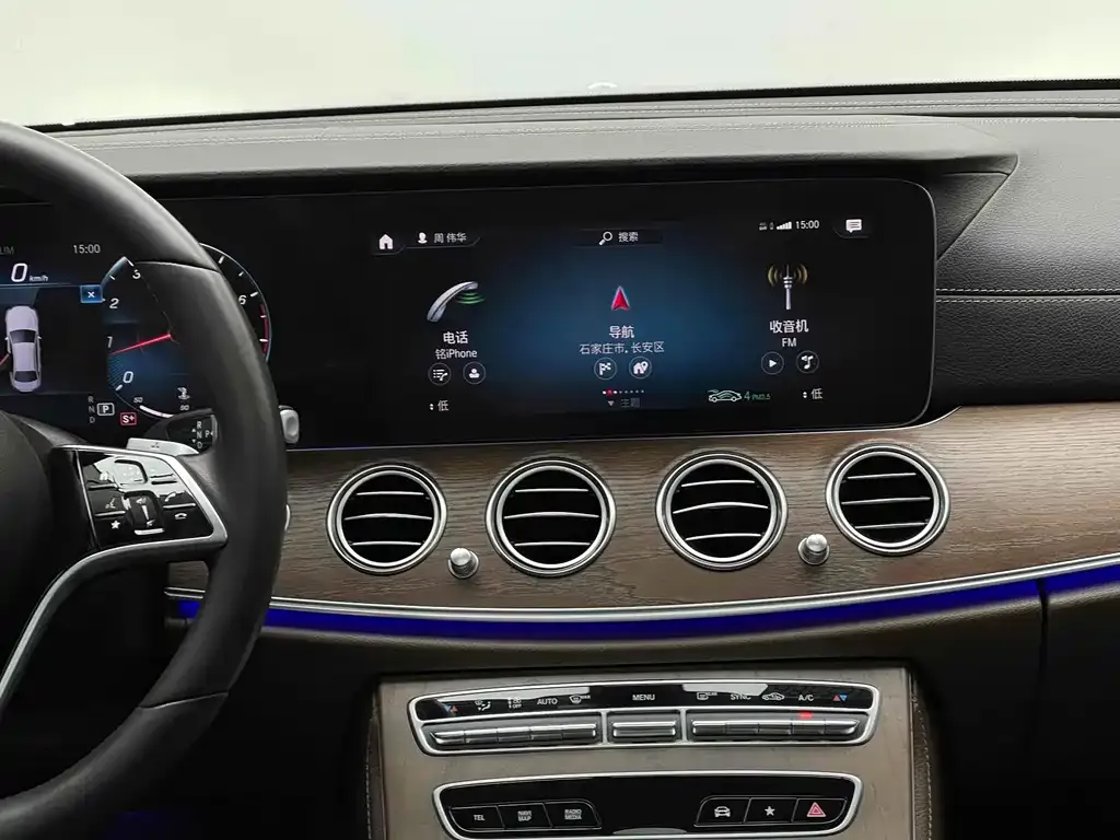 Mercedes-Benz E-Class — фото 10