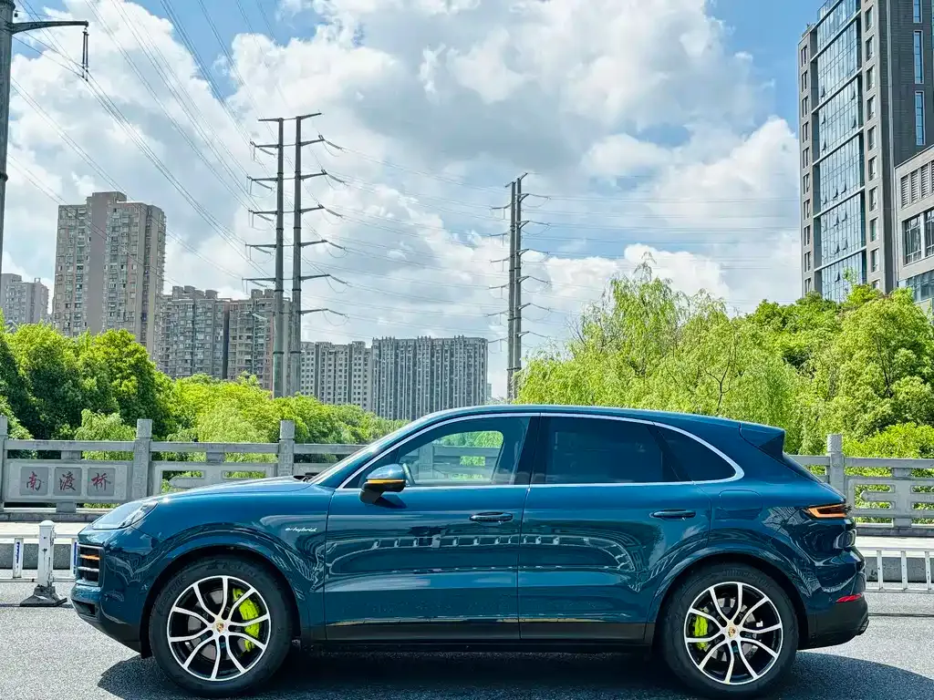 Porsche Cayenne Hybrid — фото 3