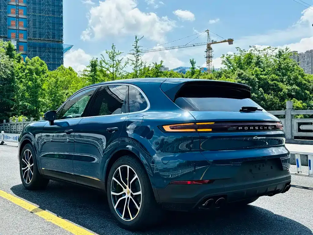 Porsche Cayenne Hybrid — фото 4