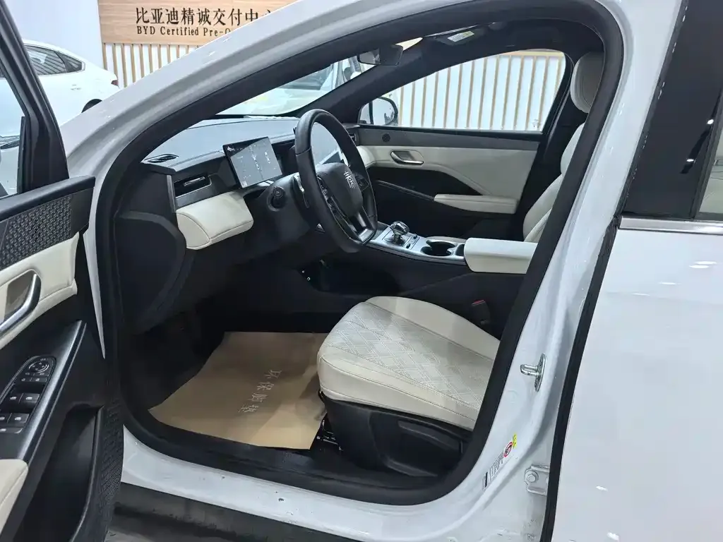 BYD Qin PLUS — фото 8