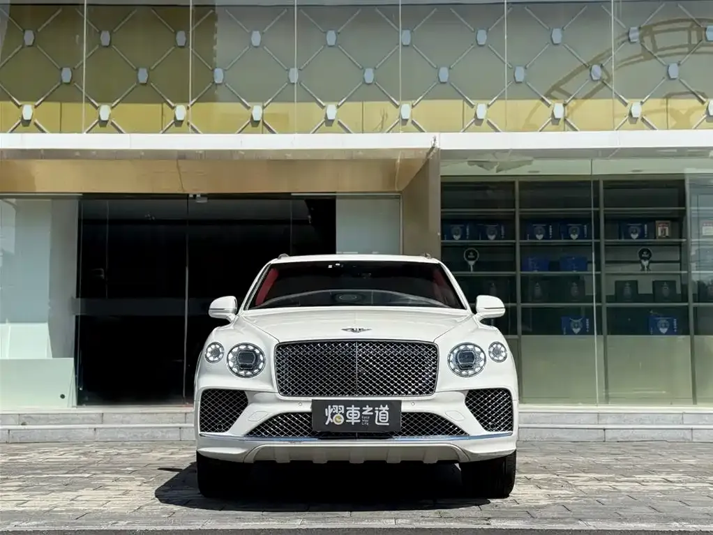 Bentley Bentayga — фото 2
