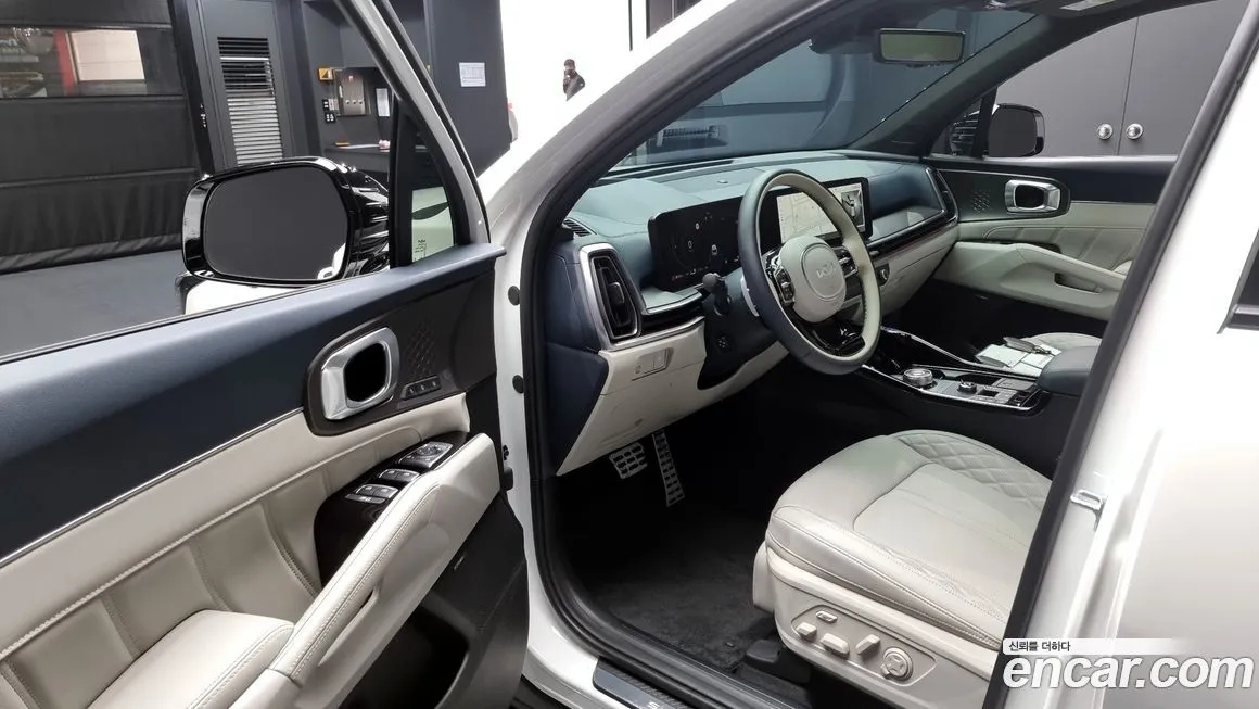 Kia Sorento — фото 10