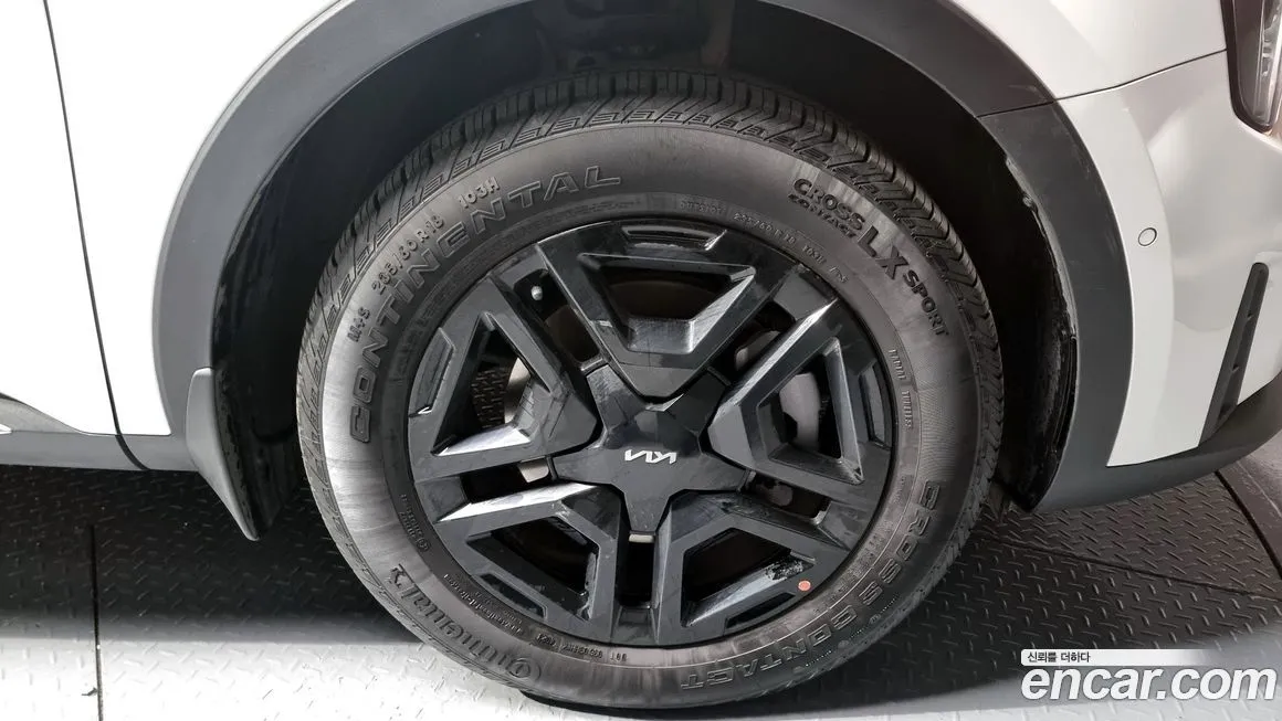 Kia Sorento — фото 5