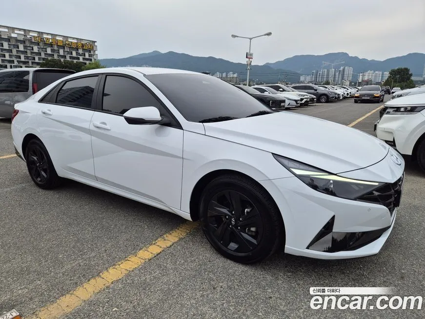Hyundai AVANTE — фото 2