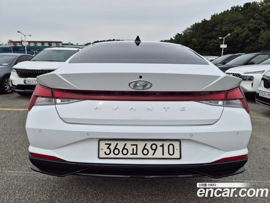 Hyundai AVANTE — фото 5