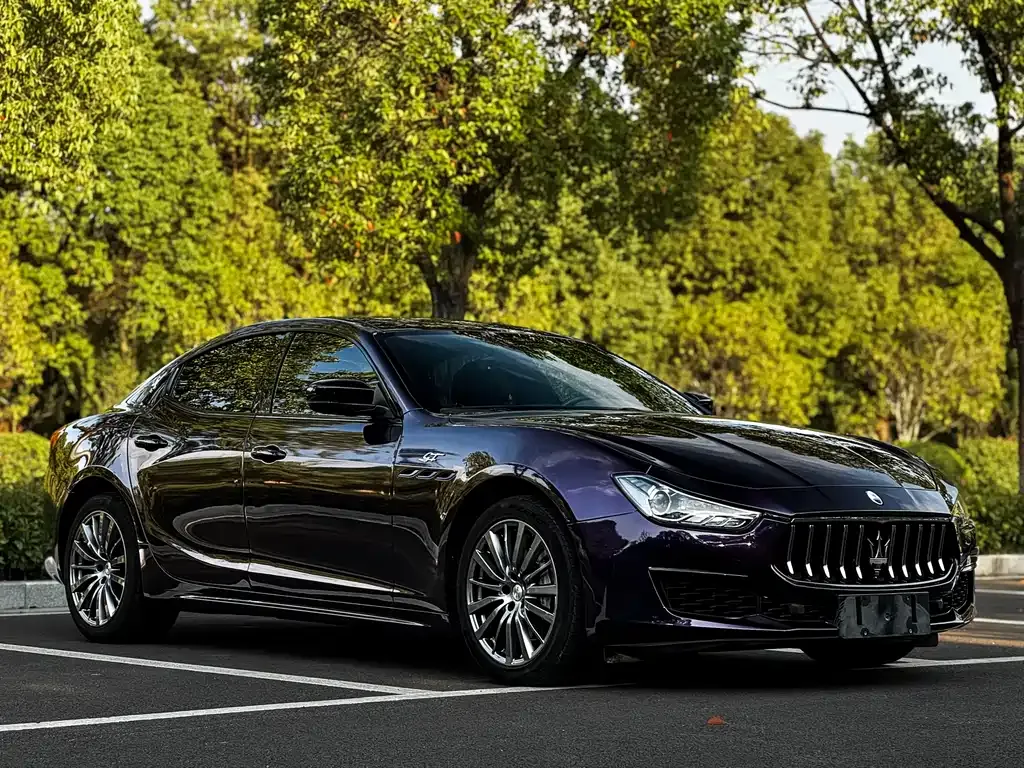 Maserati Ghibli — фото 1
