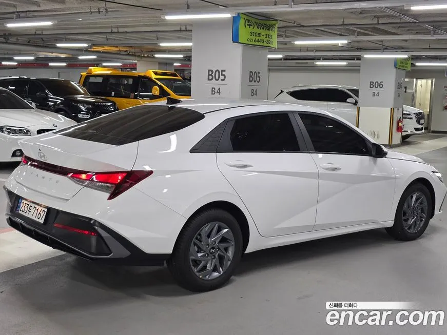 Hyundai AVANTE — фото 4
