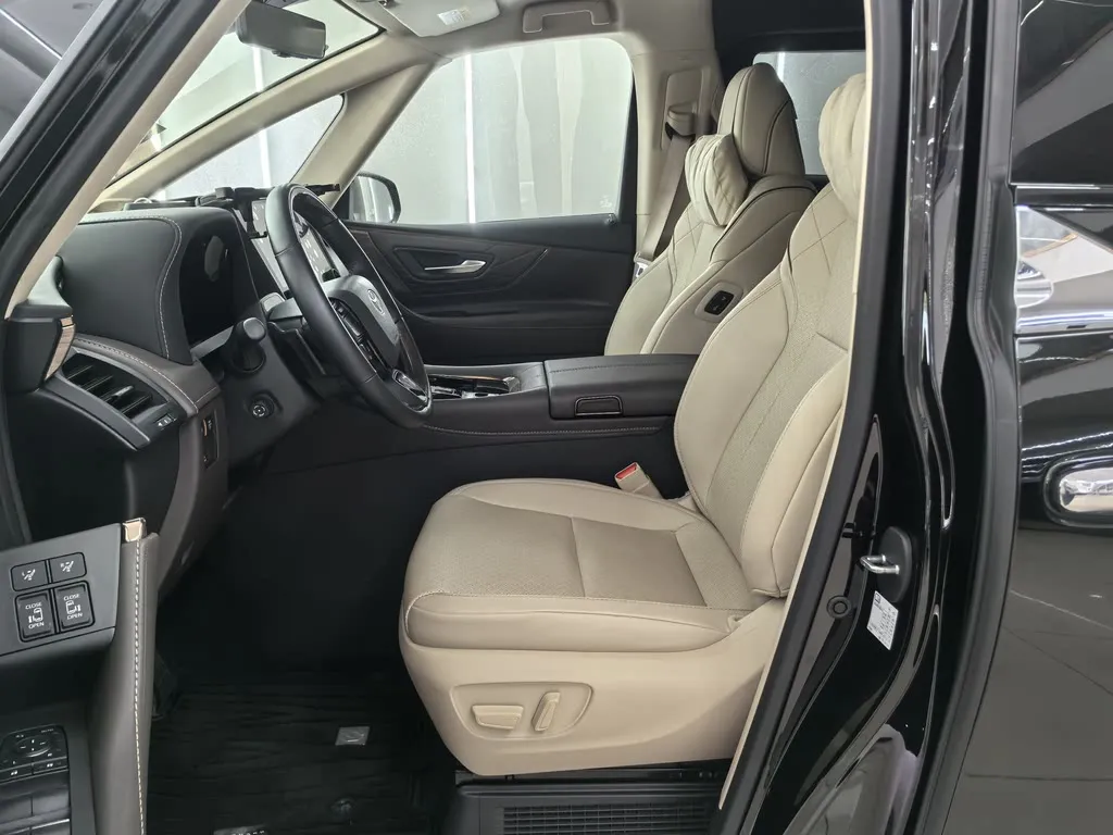 Toyota Alphard — фото 4