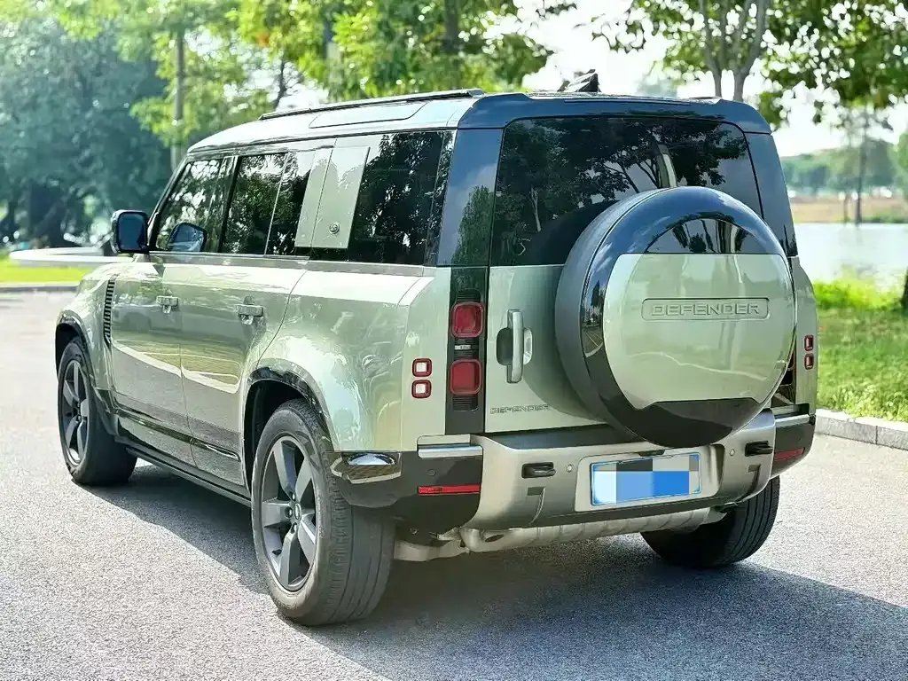 Land Rover Defender — фото 3