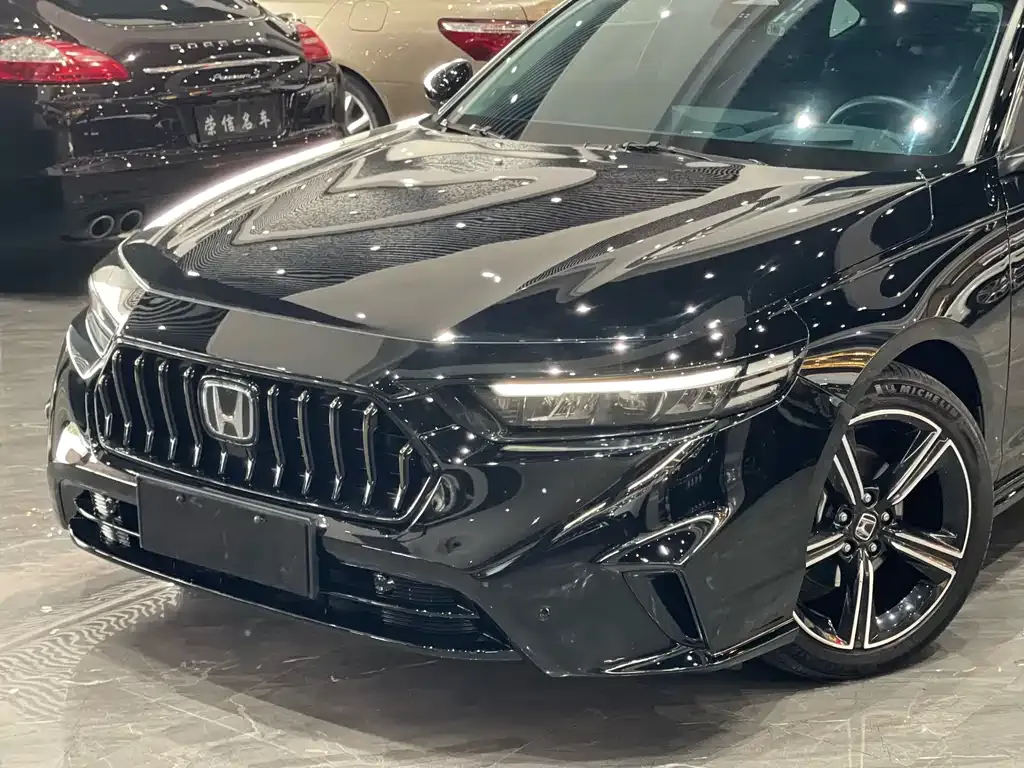Honda Inspire — фото 10