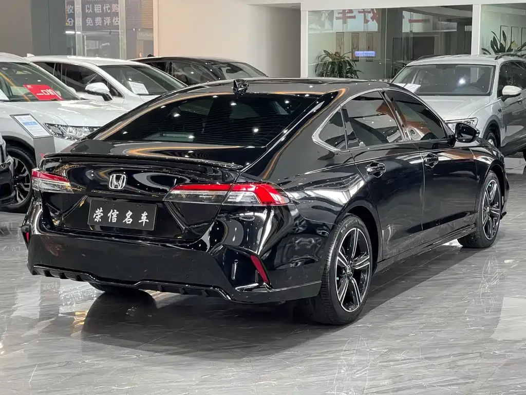 Honda Inspire — фото 4