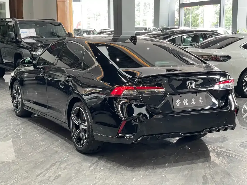 Honda Inspire — фото 5