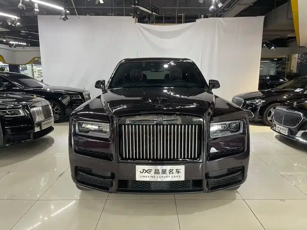 Rolls-Royce Cullinan — фото 1