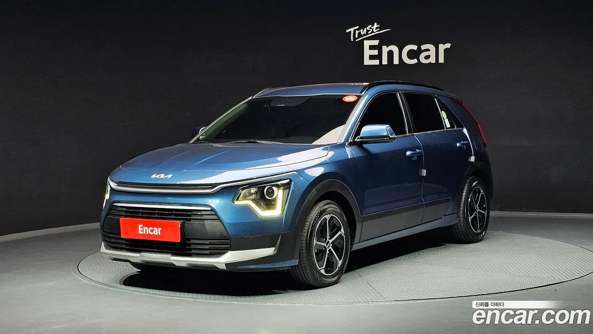Kia Niro — фото 1