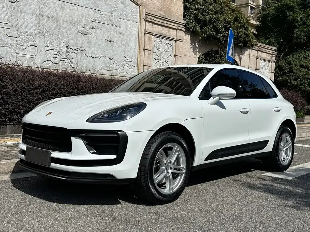 Porsche Macan — фото 1