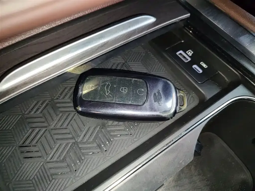 Chery Tiggo 8 PLUS — фото 9
