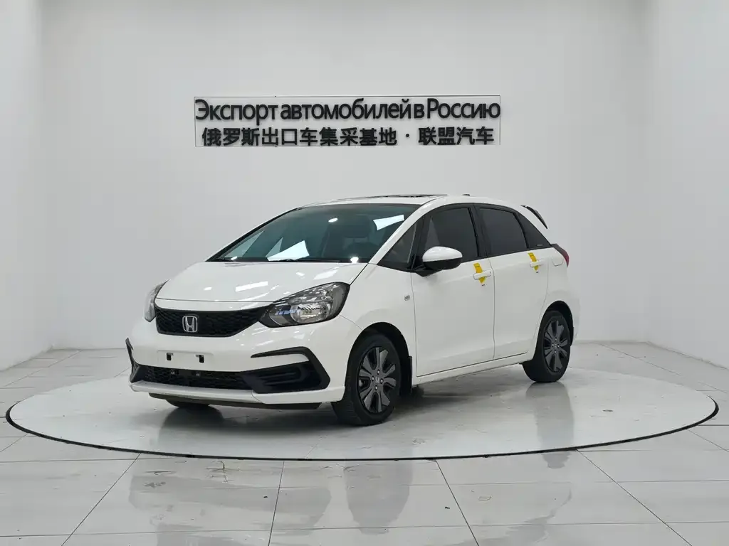 Honda Fit — фото 1