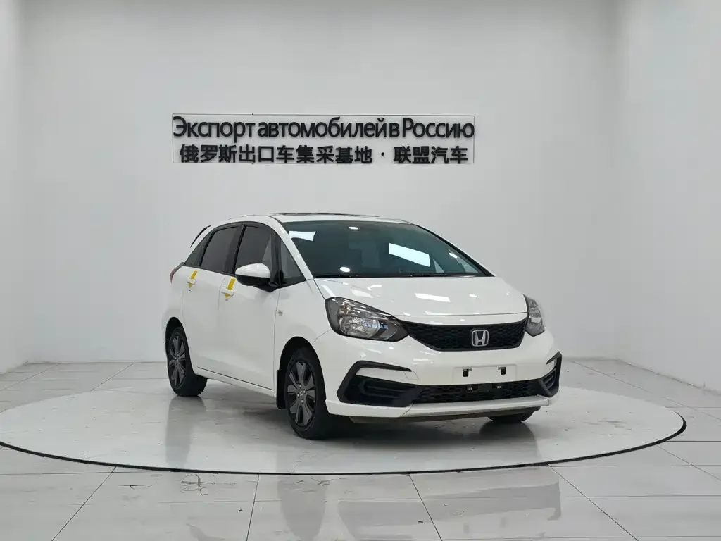 Honda Fit — фото 3