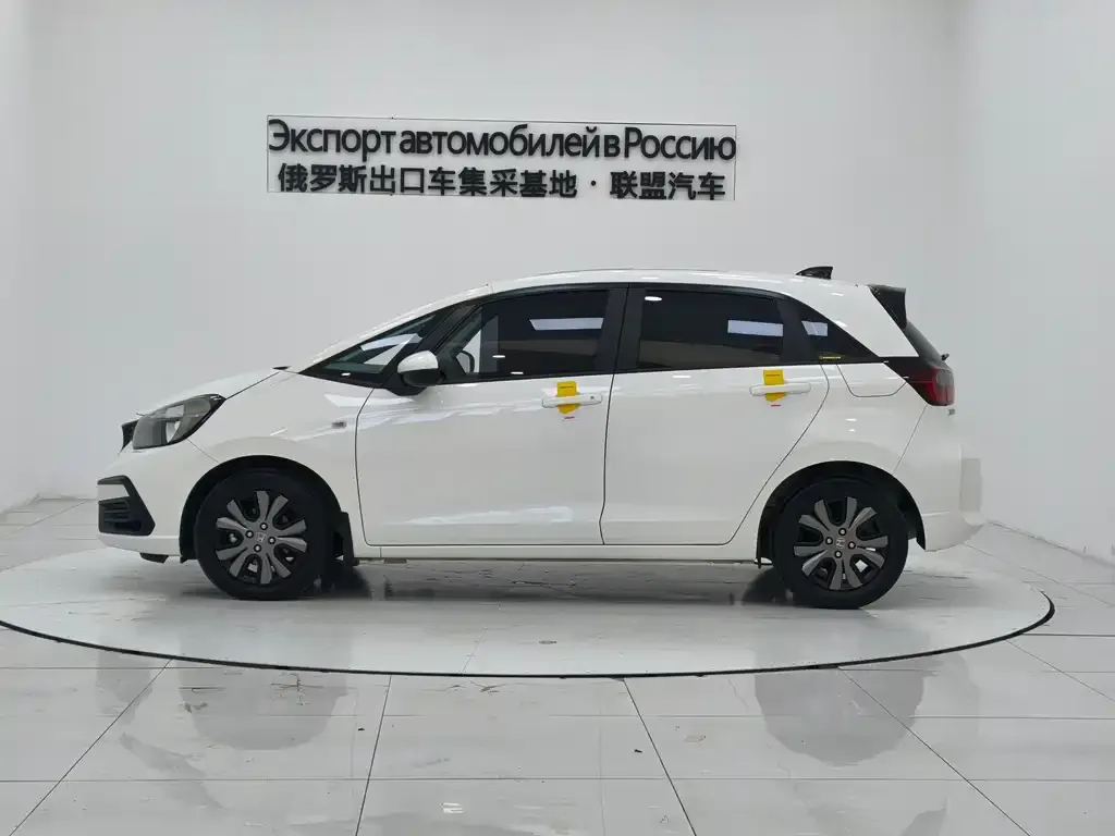 Honda Fit — фото 6
