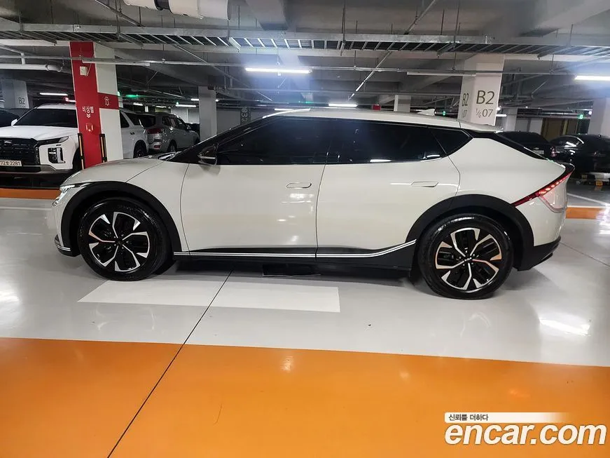 Kia EV6 — фото 4