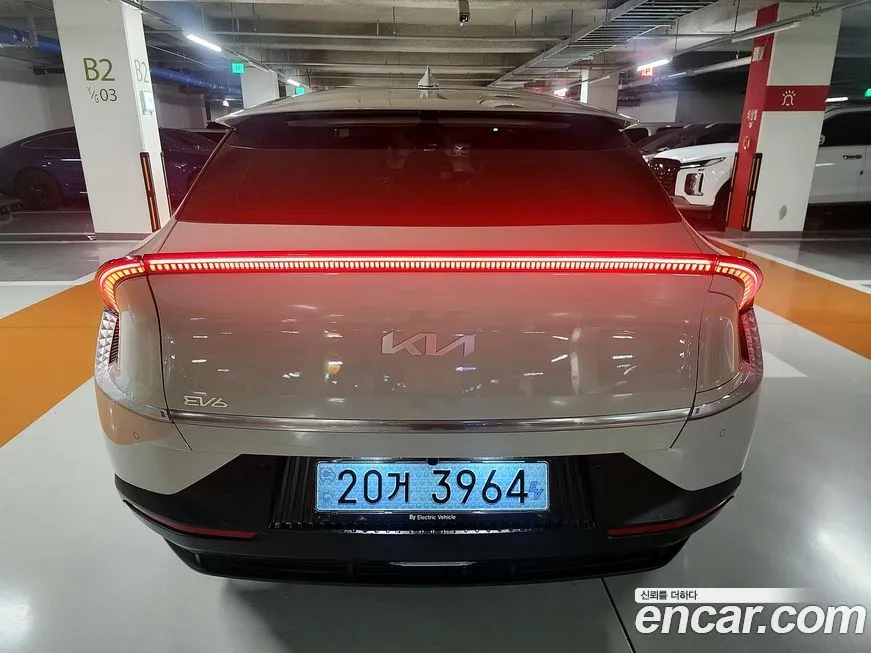 Kia EV6 — фото 6
