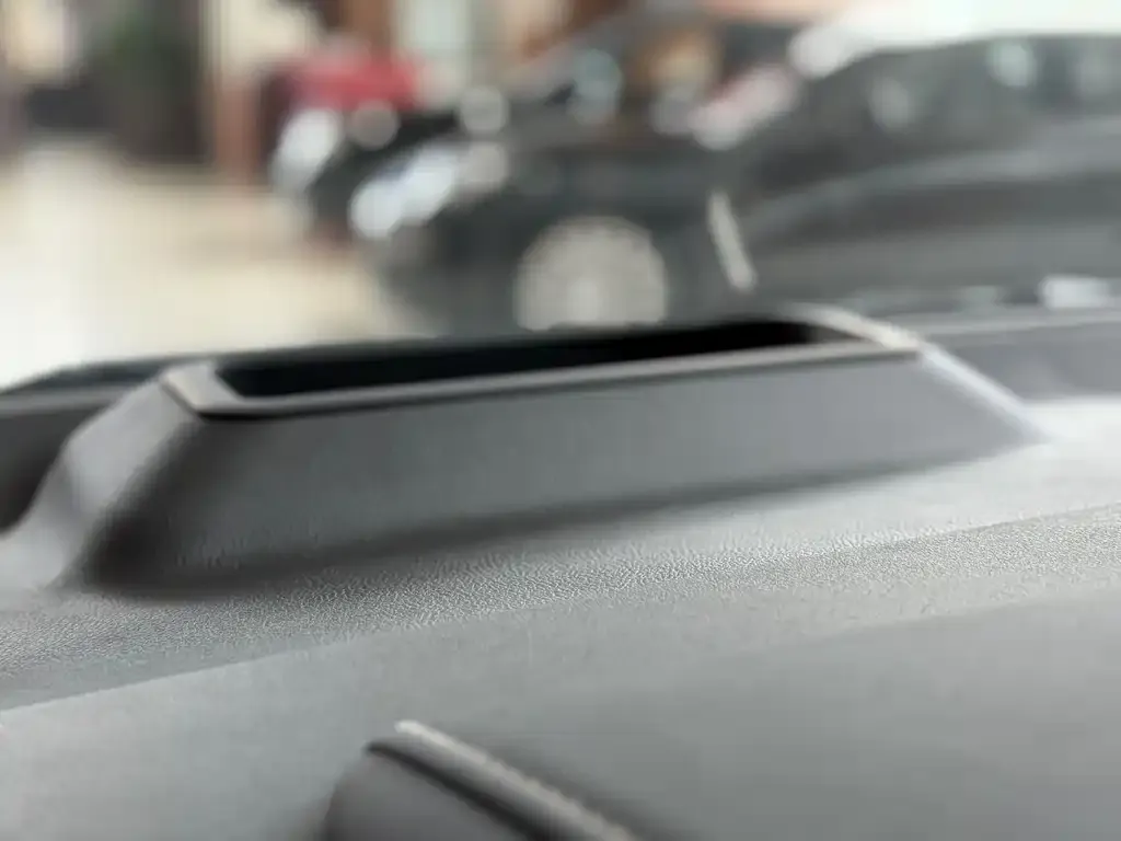 Toyota Alphard — фото 9