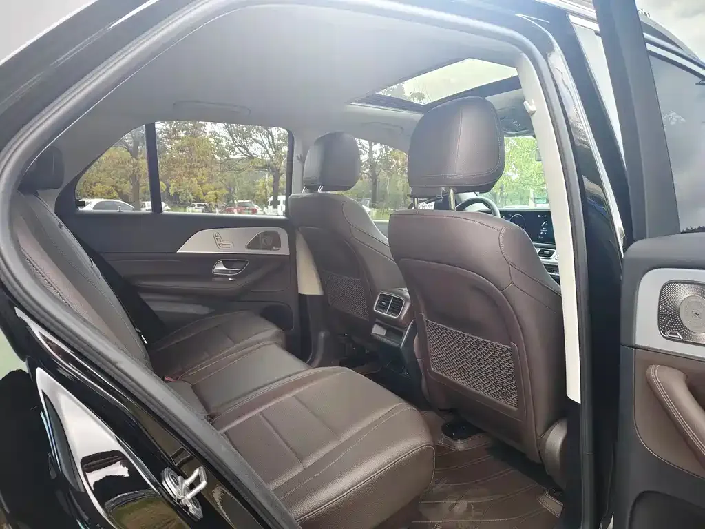 Mercedes-Benz GLE — фото 7