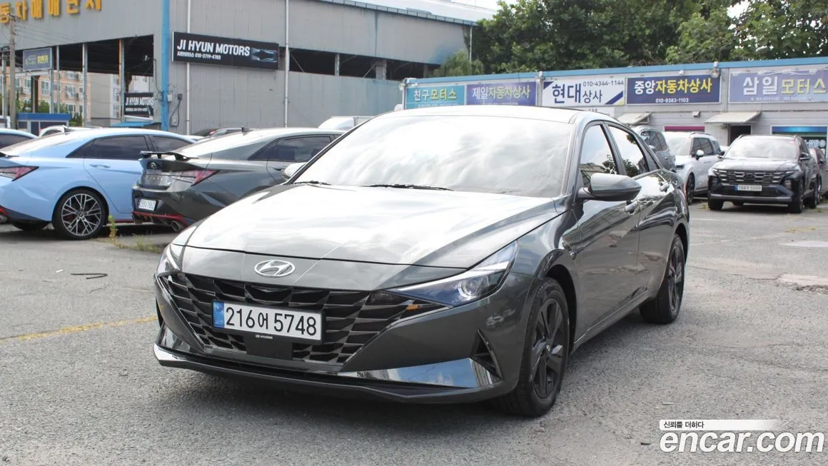 Hyundai AVANTE — фото 3