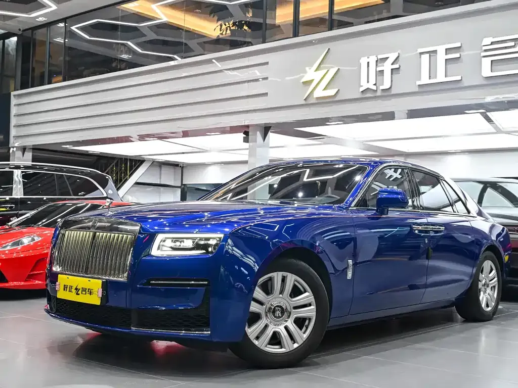 Rolls-Royce Ghost — фото 1