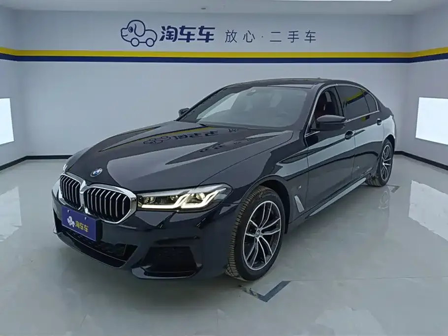 BMW 5 Series — фото 1