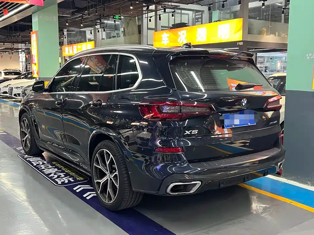 BMW X5 (Import) — фото 3