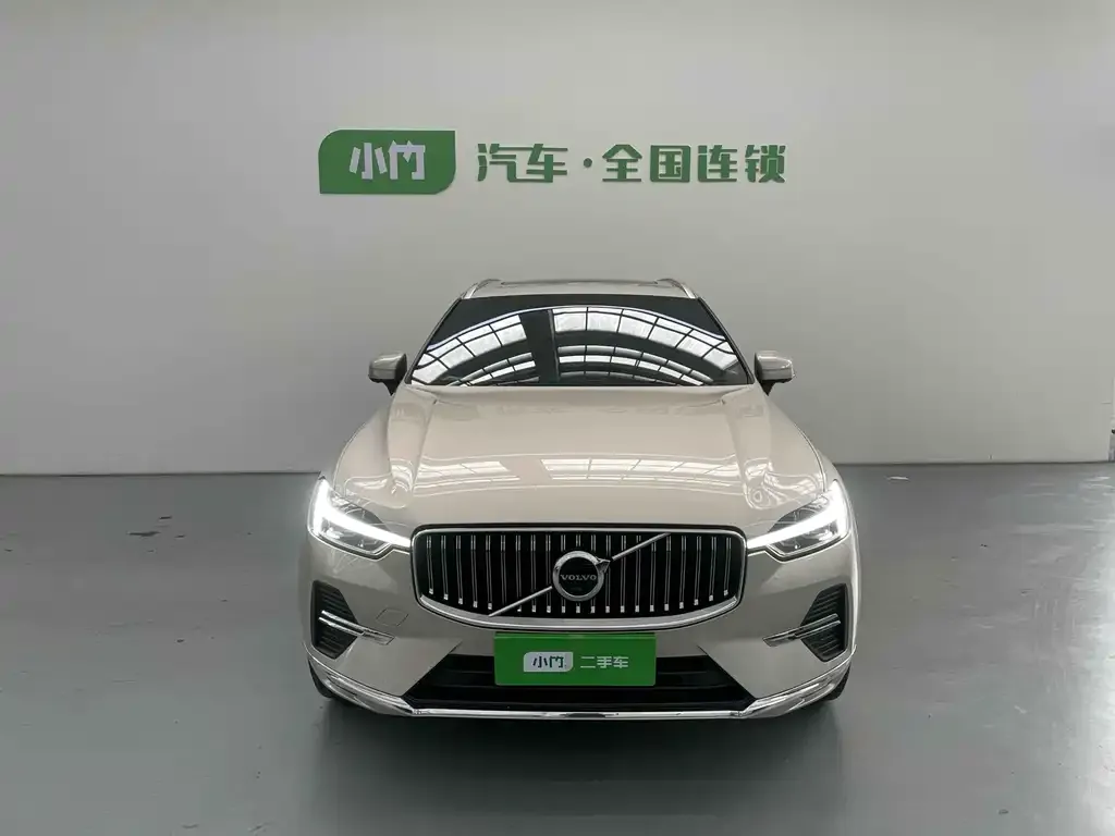Volvo XC60 — фото 2