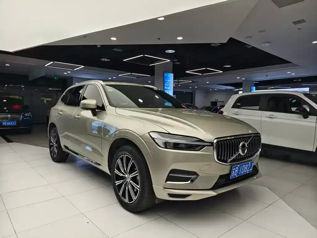 Volvo XC60 — фото 3