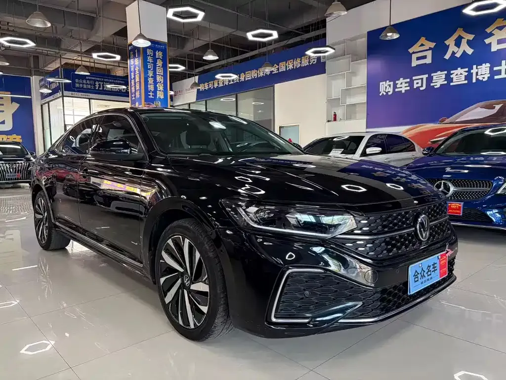 Volkswagen Passat — фото 2